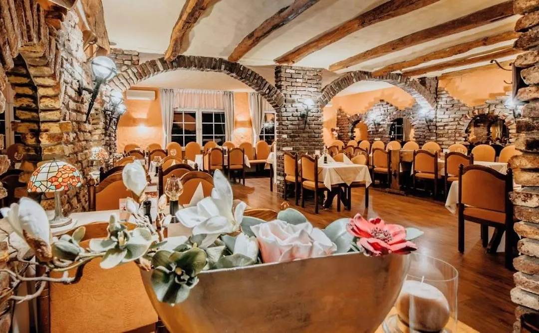 Hotel Restaurant Adria Stuben Brühl-1